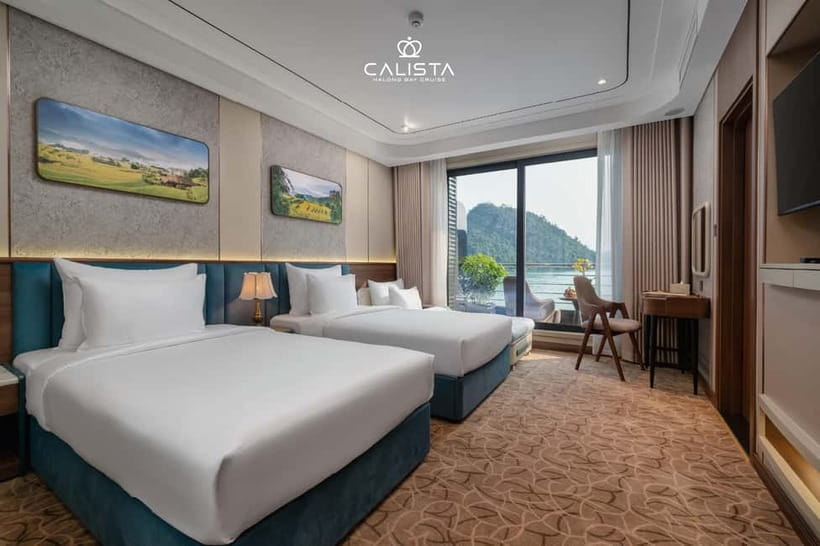 2D1N Halong Bay 6-Star Cruise: Fine Dining, Cave & Kayaking - Sunrise Tai Chi and Luon Cave by kayak or bamboo boat