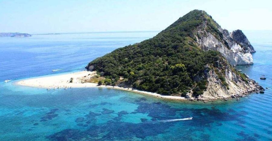 Agios Sostis: Marathonissi, Keri Caves, and Turtle Spotting - Looking for loggerhead turtles from the boat