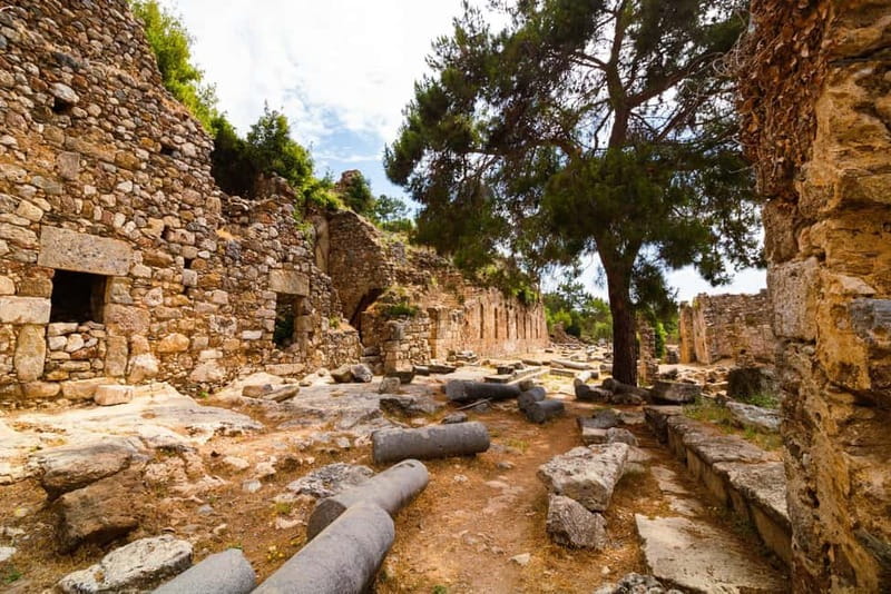 Alanya: Ancient Ruins & Hidden Coves of Gazipaşa w/ Cave - Lunch at a local restaurant