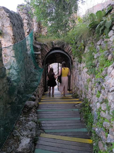 Alanya: Half Day City And Cable Car Tour To Castle And Cave - One hour among castle walls and old streets