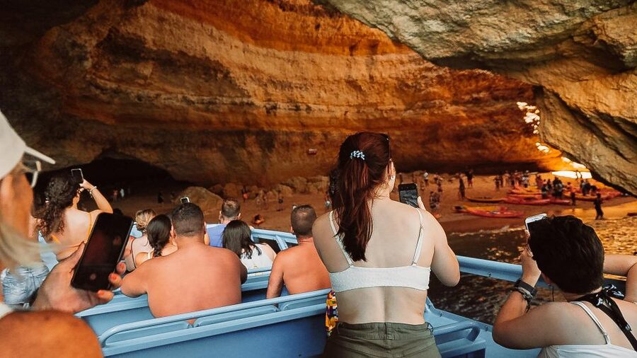 Albufeira: 2.5-Hour Dolphin Watching and Caves Trip - Reaching Benagil and its famous caves