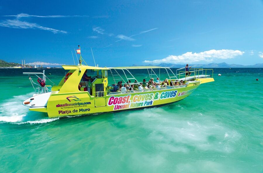 Alcudia: Caves & Coastline Boat Trip w/ Snorkelling - Coastline views toward Artà