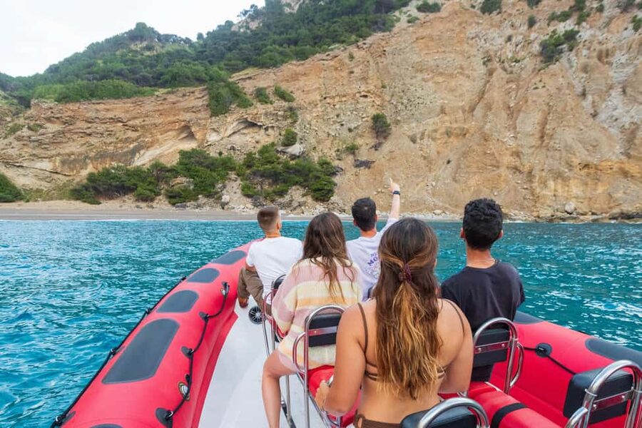 Alcudia: Sightseeing, Sea Caves & Snorkel Speedboat Tour - Sea caves, cliffs, and short photo pauses