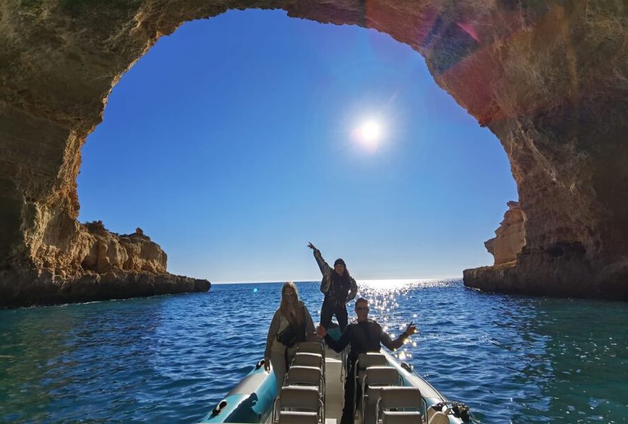 Algarve: Benagil Caves 2-Hour Private Tour - Algar Seco and Vale de Centianes