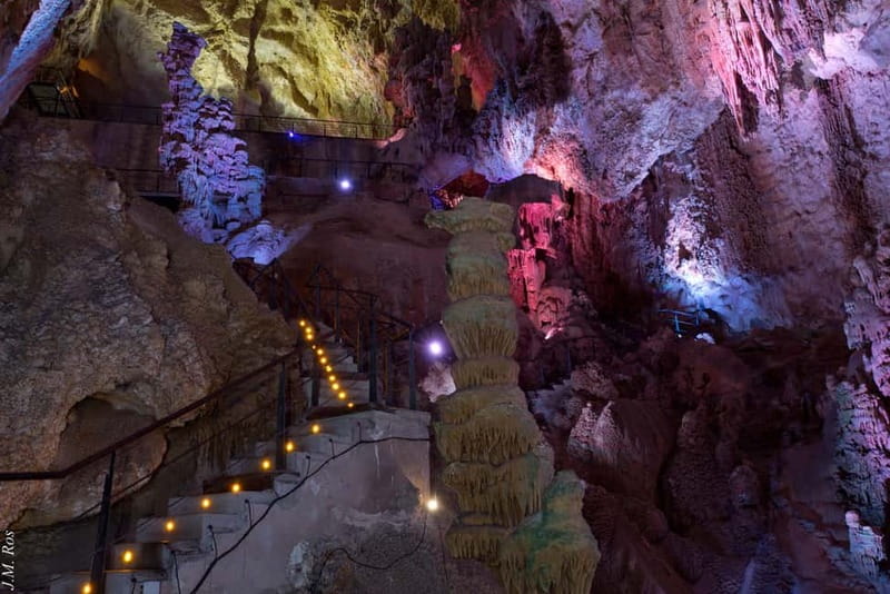 Alicante: Canelobre Caves & Busot – Local Guided Tour - Inside Canelobre Caves, a natural cathedral