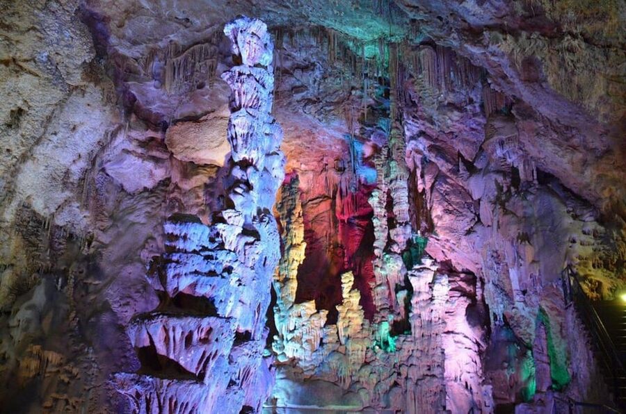 Alicante: Canelobre Caves & Busot Tour including transfer - Entering the Canelobre Caves at 700 meters