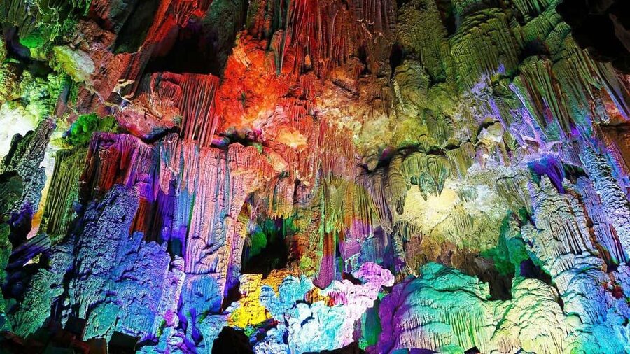 Alicante Santa Pola: Canelobre Caves, Busot, and Villajoyosa / Max. Group Size: 4 - Why this short Alicante trip works