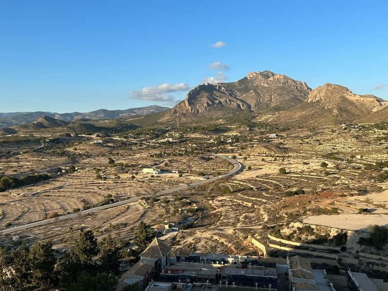 Alicante Santa Pola: Canelobre Caves, Busot, and Villajoyosa / Max. Group Size: 4 - Adding Busot Castle for the views