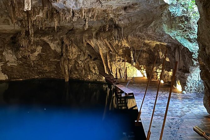 All-inclusive Cenotes tour - The open-air ride and group size