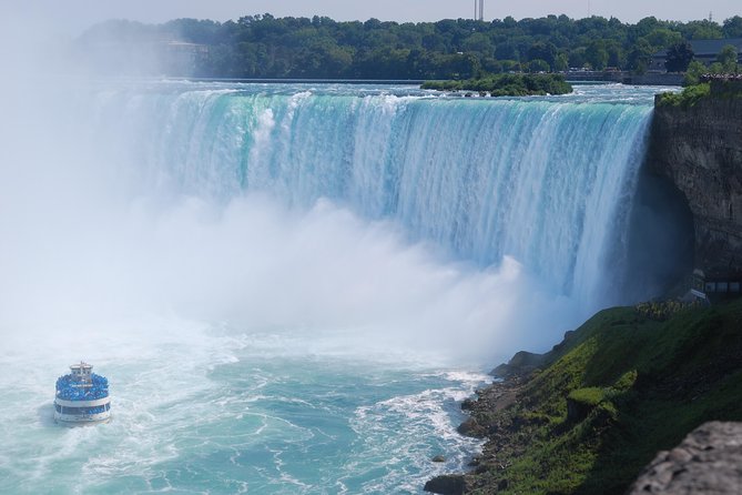 All Inclusive Niagara Falls USA Tour W/Boat Ride,Cave & Much MORE - Cave of the Winds is the tour’s wettest walk