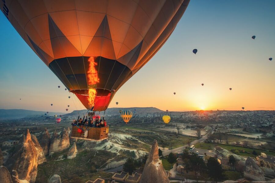 Antalya/Kemer: 2-Day Cappadocia, Cave Hotel, & Balloon Tour - The long road from Antalya to Central Anatolia