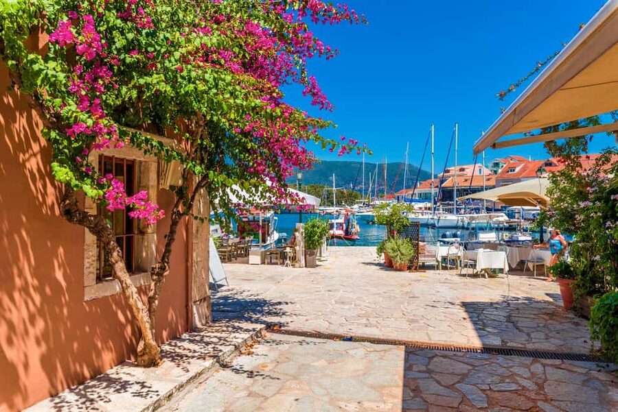 Argostoli: Explore Fiskardo, Myrtos Beach, Melissani Cave - The final local-products stop