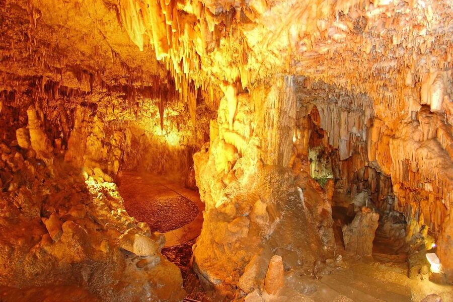 Argostoli: Melissani & Drogarati Cave Tour with Wine Tasting - Key points to know before booking