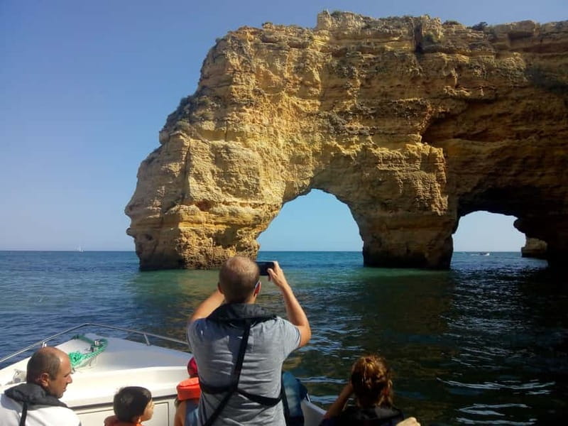 Armação de Pêra: Benagil and 10 Best Caves Guided Boat Tour - Why the small boat matters