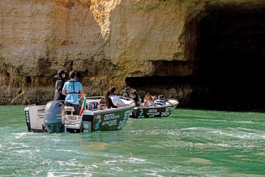 Armação de Pêra: Benagil Caves and Secret Beaches Boat Trip - Practical advice for choosing your departure