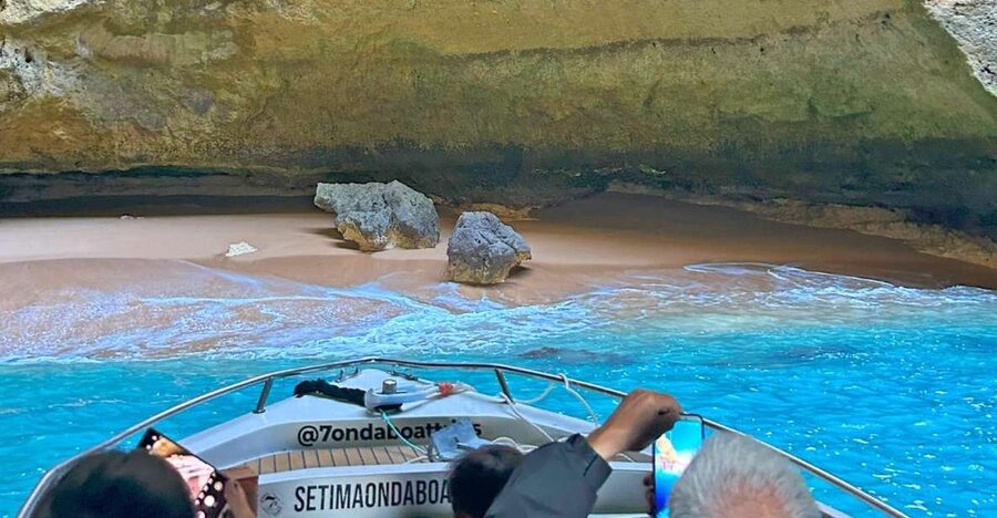 Armação de Pêra: Benagil´s 15 Best Caves Boat Tour - What makes this Armação de Pêra boat trip special