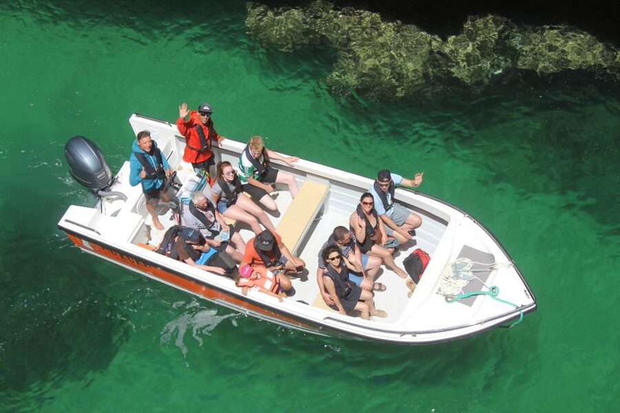 Armação de Pêra: Guided Boat Tour of Benagil's 15 Best Caves - Captain’s Cave and Benagil Cave