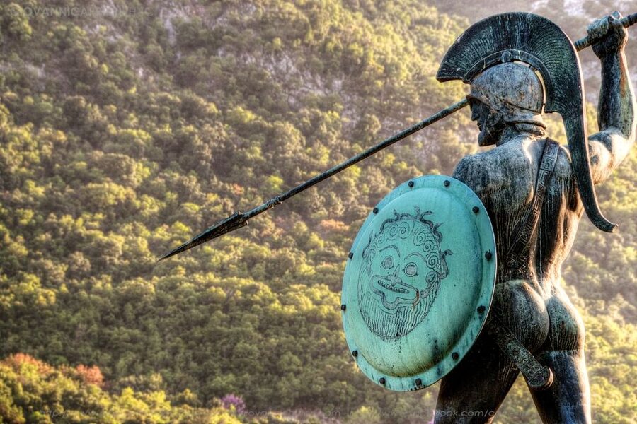 Athens: Delphi, Corycian Cave, and 300 Battlefield Day Trip - Delphi needs focus, good shoes, and a little stamina