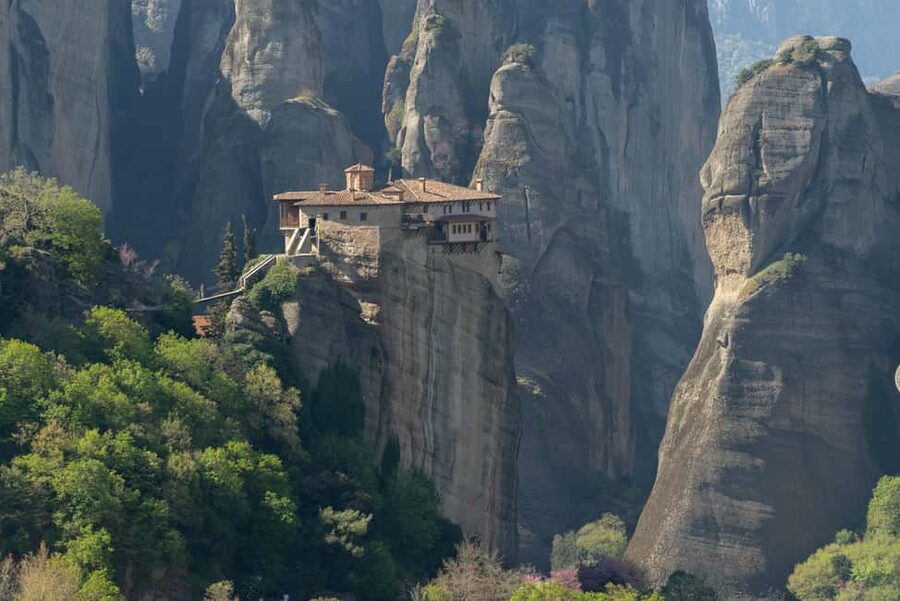 Athens: Meteora Monasteries Day Trip with Caves and Lunch - Getting back to Athens