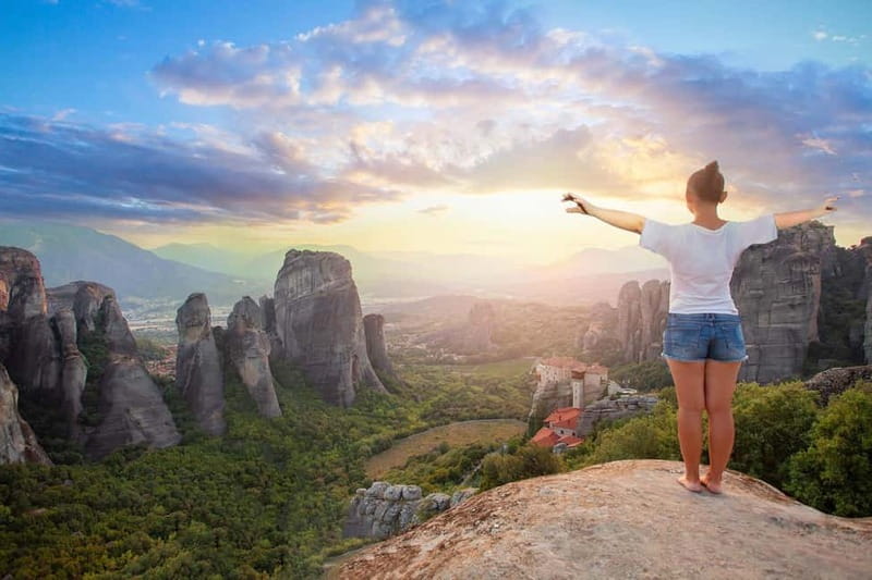 Athens to Meteora: Monasteries, Caves & Seaside Stopovers - Why Meteora deserves the long ride from Athens