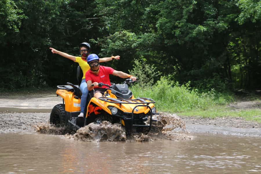 ATV Adventure to Jade Cavern Double - Meeting the guides and getting ready