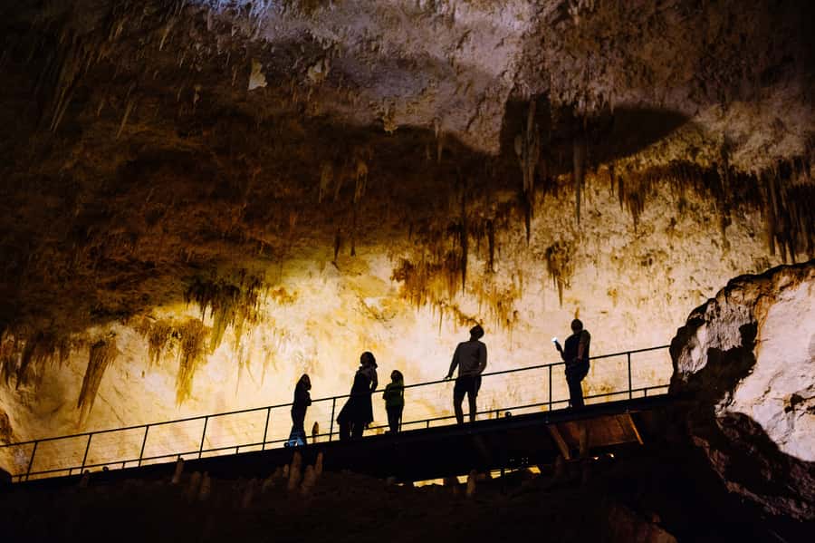 Augusta: Jewel Cave Fully-Guided Tour - Small details that improve your visit