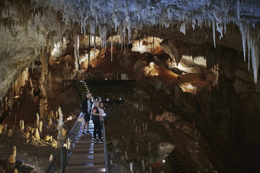 Augusta: Jewel Cave Fully-Guided Tour - Three chambers, crystal formations, and a sense of age