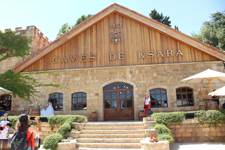 Baalbek Temples & Ksara Caves w/pick-up,guide, entries+lunch - A private guide can make or break the day