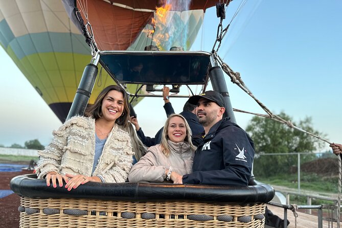 Balloon Flight + Breakfast in a cave + Pick up CDMX + Pyramids - One hour inside the Teotihuacan archaeological zone