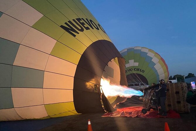 Balloon Flight + Breakfast in a cave + Pick up CDMX + Pyramids - Who should book this experience?