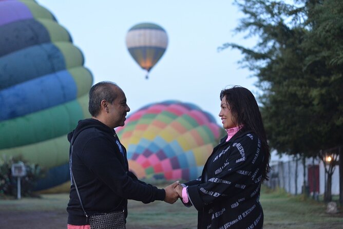 Balloon Flight + Breakfast in a cave + Pick up CDMX + Pyramids - The balloon ride over Teotihuacan