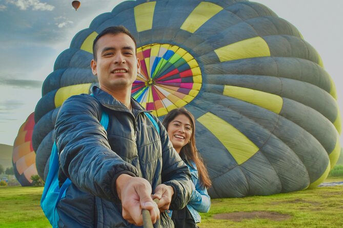 Balloon flight + pick up in CDMX + Breakfast in Cave + Pyramids - A 4:20am Start From Mexico City