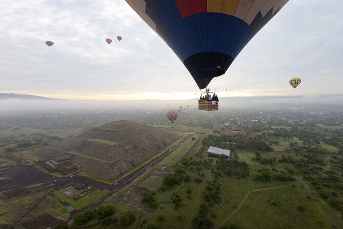 Balloon flight with breakfast in Cave and Pyramids tour from CDMX - Walking through Teotihuacan