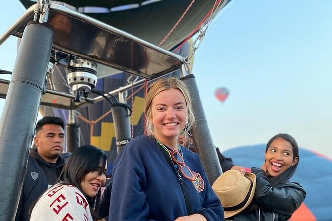 Balloon flight with breakfast in Cave and Pyramids tour from CDMX - Why the pyramids may not be directly below you