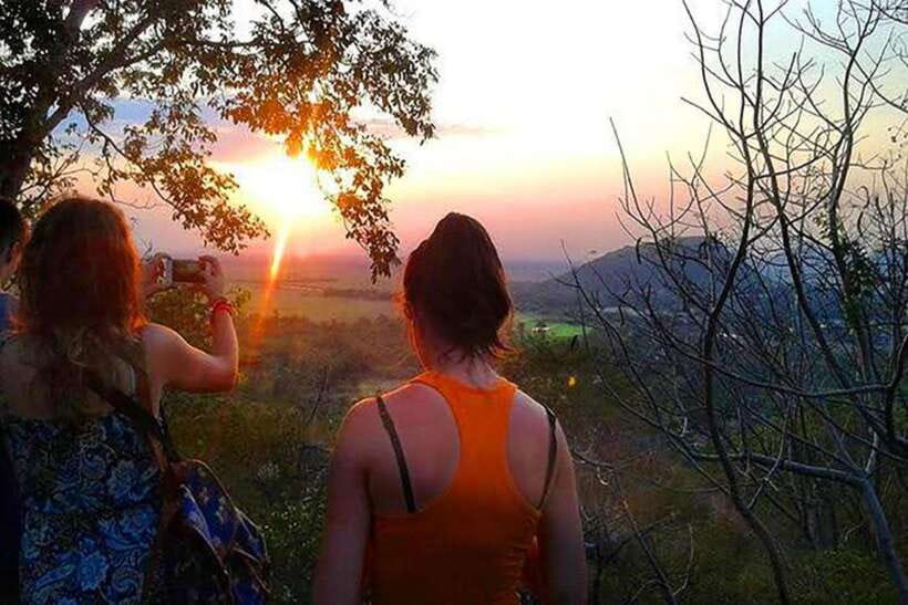 Battambang: Bamboo Train, Bat Cave, Killing Cave by Tuk Tuk - Eating your way through the countryside