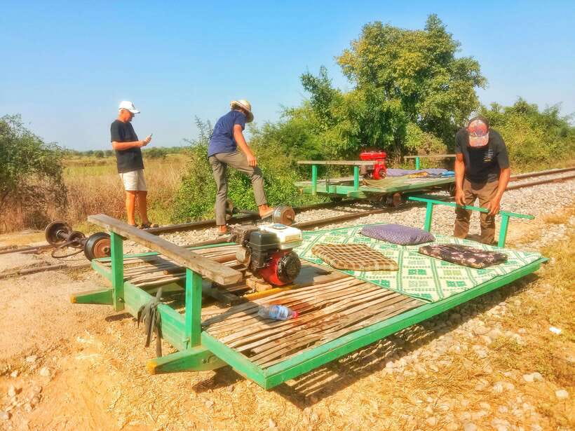 Battambang: Bamboo Train, Bat Cave, Killing Cave by Tuk Tuk - The bat exodus at Phnom Sampov