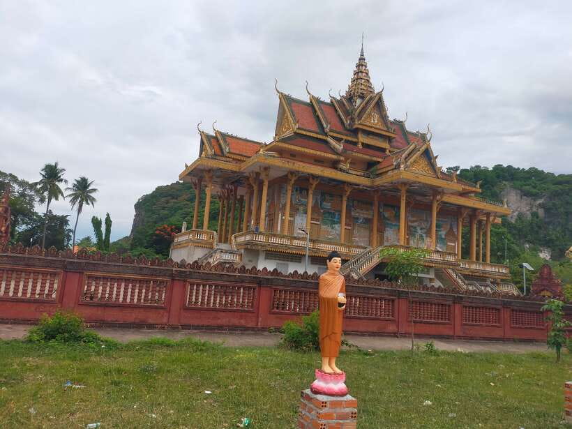 Battambang: Tuk-Tuk, Bamboo Train, Killing/Bat Caves, Sunset - Riding the original bamboo train