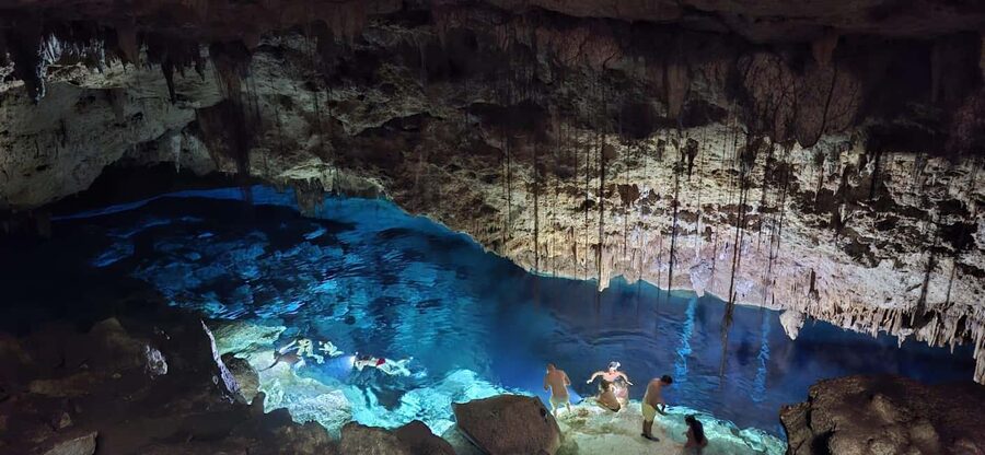 Bayahibe: National Park Jungle Walk & Snorkeling in Cenotes - Meeting in Los Melones and getting to the park