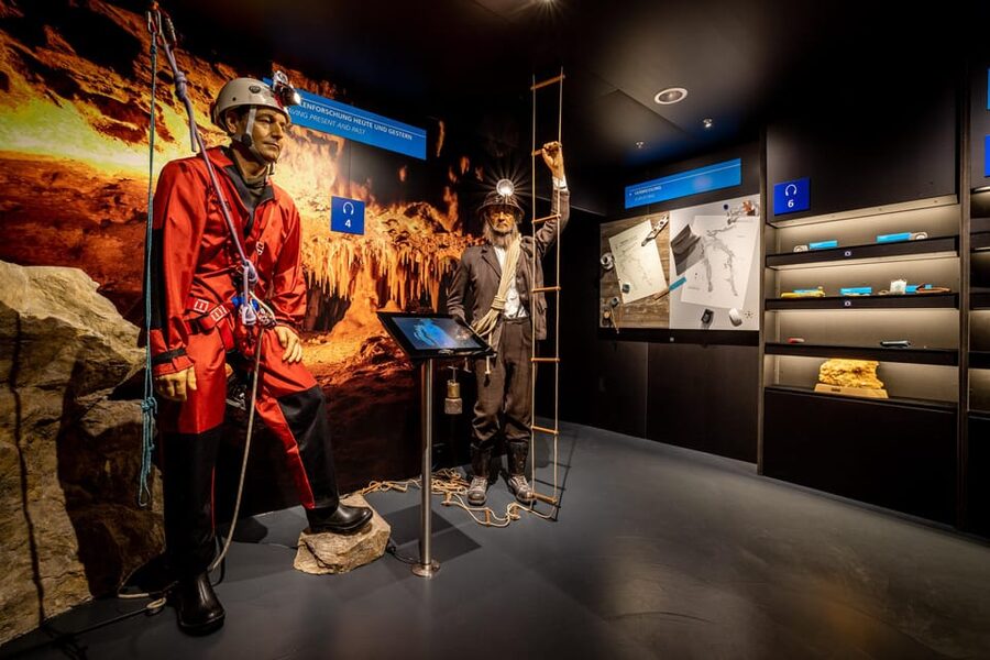 Beatenberg: Beatus Caves Entry Ticket with Museum - How difficult is the visit?