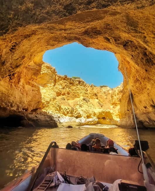 Benagil Caves Full Circuit Happy Hour - The cliffs and caves along the route