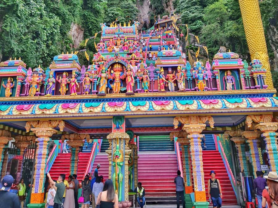 Best of Kuala Lumpur Tour with KL Tower & Batu Caves - Should you book this Kuala Lumpur day tour?