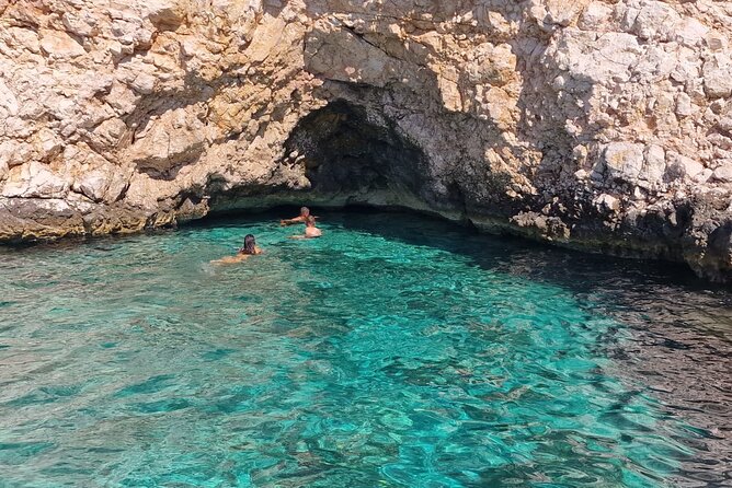 BLUE CAVE & 5 islands tour from Hvar - Stiniva Cove and the Collapsed Cave