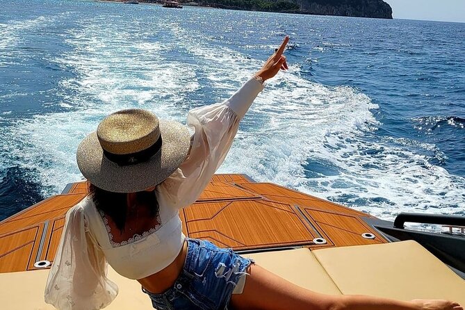 Blue cave & Hvar, 5 islands speed boat tour with unique boats from Split - Stiniva Cove from the water