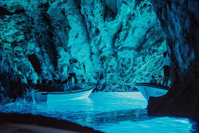 Blue cave, Mamma Mia and Hvar, 5 islands speedboat tour - Coffee and breakfast in Komiža