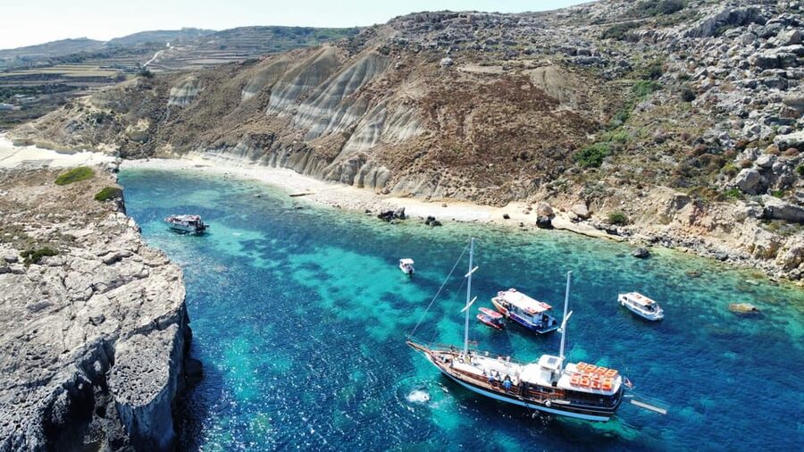 Blue lagoon, Crystal Lagoon & Comino Island & Caves - What is included, and what costs extra