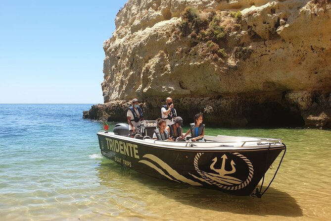 Boat Trip to the Benagil Caves from Armação de Pêra - The first beaches: Beijinhos to Nossa Senhora da Rocha