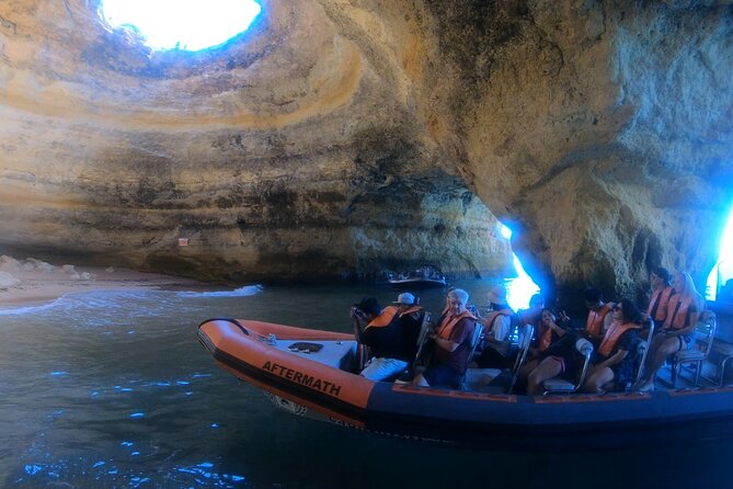 Boat trip to the caves of Benagil - Inside Algar de Benagil