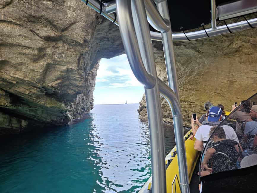 Bonifacio: Lavezzi Islands and Caves Guided Tour - The Essential Details at a Glance