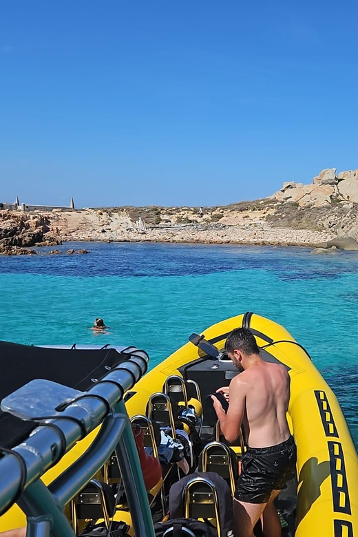 Bonifacio: Lavezzi Islands and Caves Guided Tour - The Lavezzi Archipelago: Granite in Open Water