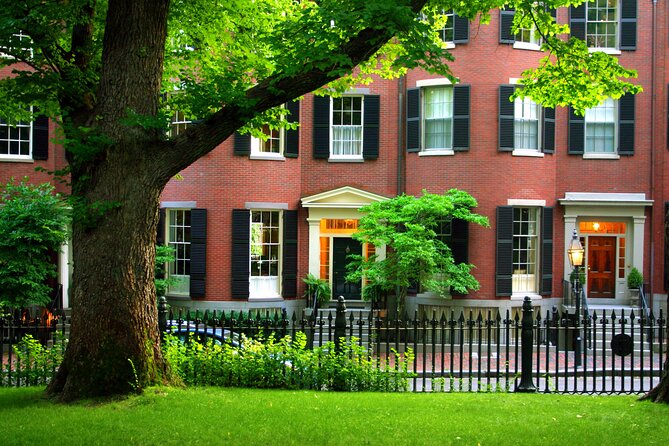 Boston: Underground Railroad History Tour of Beacon Hill - Schools, homes, and the fight for equality